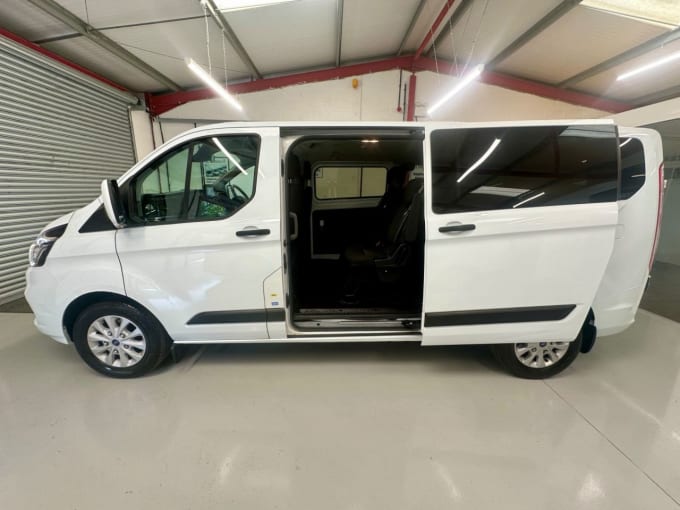 2025 Ford Transit Custom