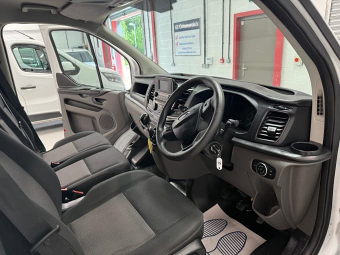 2025 Ford Transit Custom