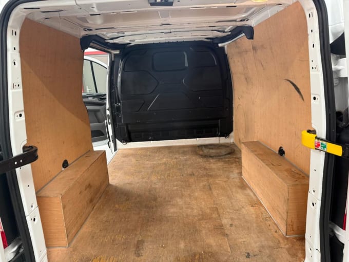 2025 Ford Transit Custom
