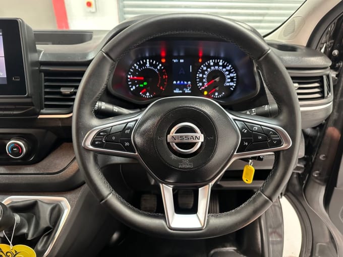 2025 Nissan Primastar