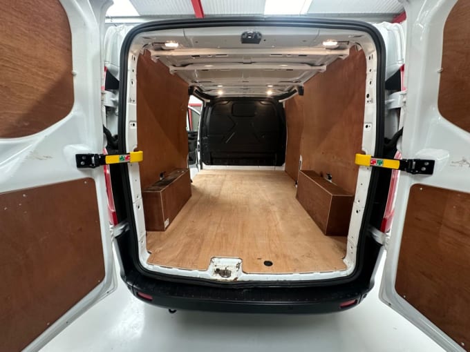 2025 Ford Transit Custom