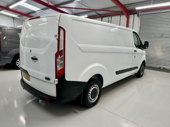 2025 Ford Transit Custom