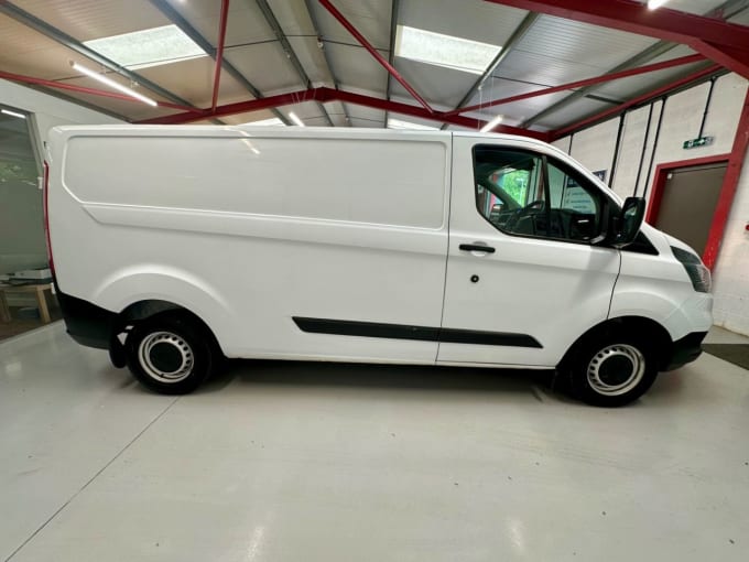 2025 Ford Transit Custom