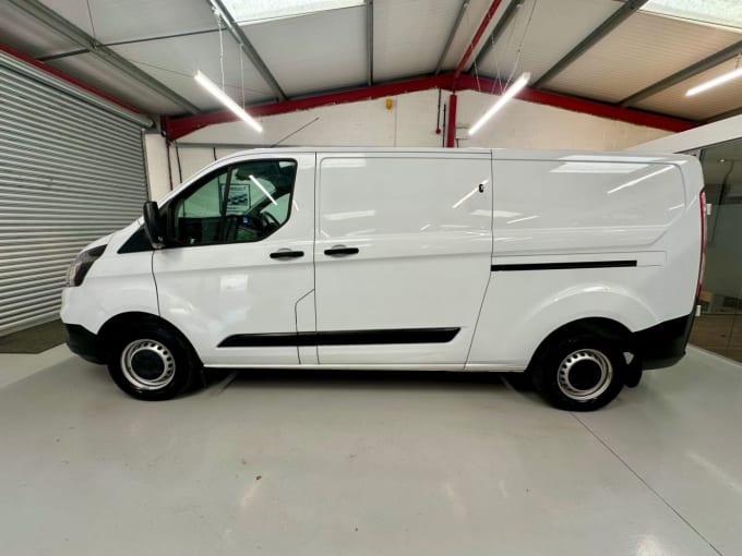 2025 Ford Transit Custom