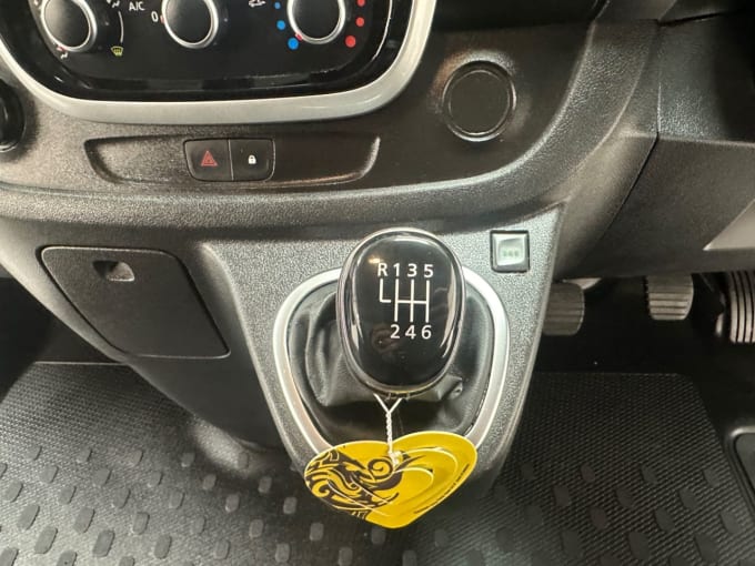 2025 Renault Trafic