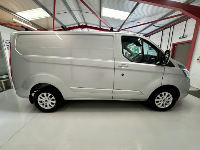2025 Ford Transit Custom