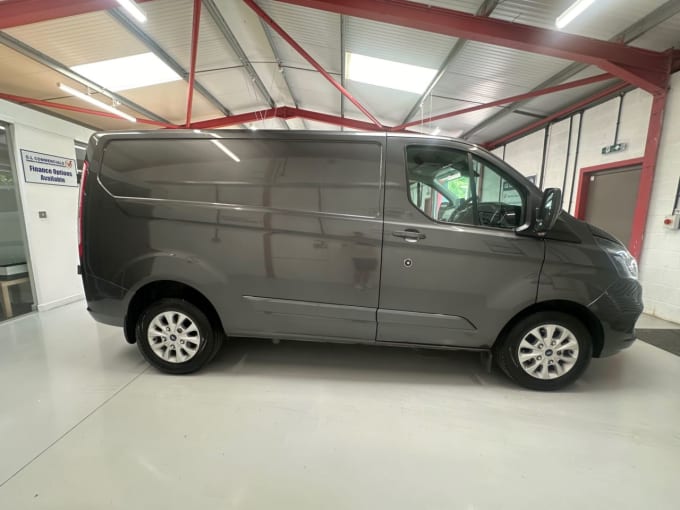 2025 Ford Transit Custom