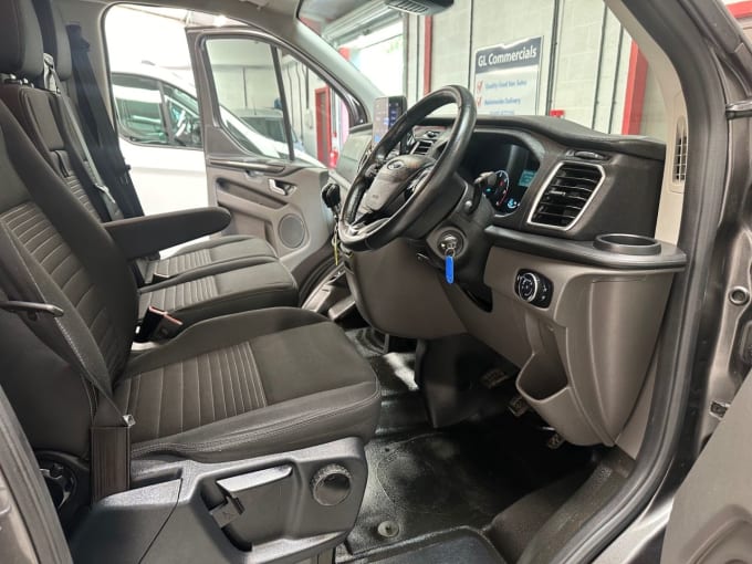 2025 Ford Transit Custom