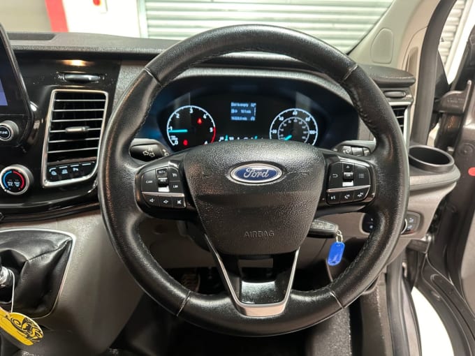 2025 Ford Transit Custom