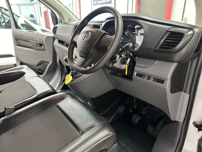 2025 Vauxhall Vivaro