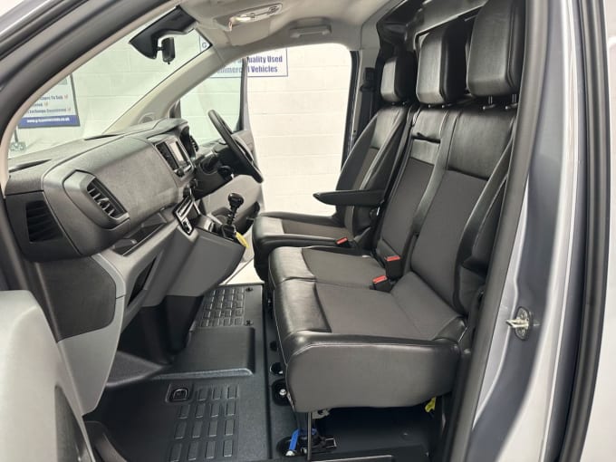 2025 Vauxhall Vivaro