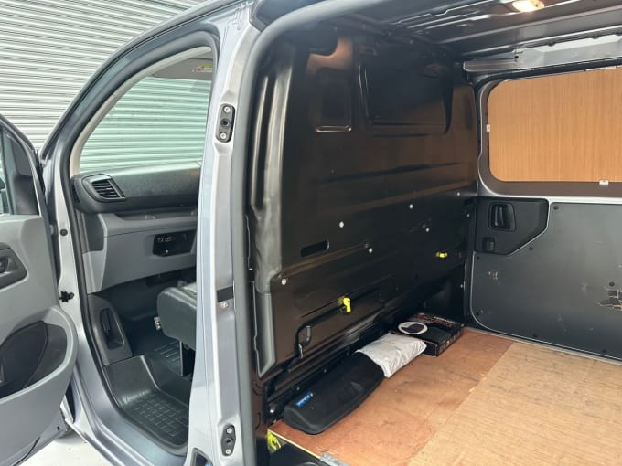 2025 Vauxhall Vivaro