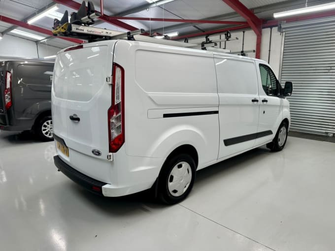 2025 Ford Transit Custom