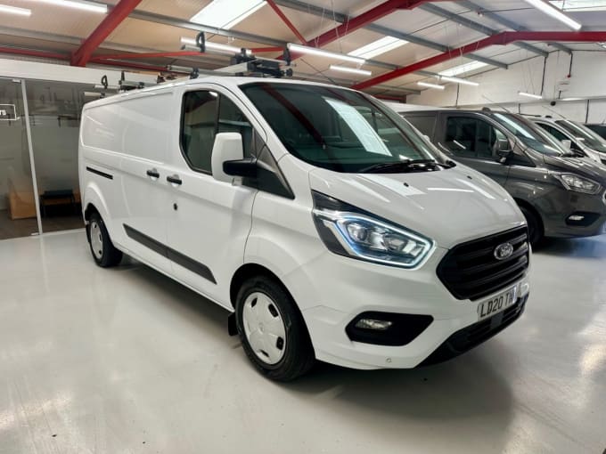 2025 Ford Transit Custom