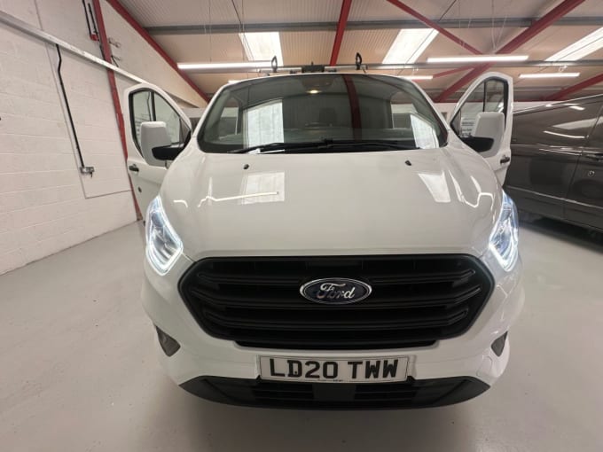2025 Ford Transit Custom