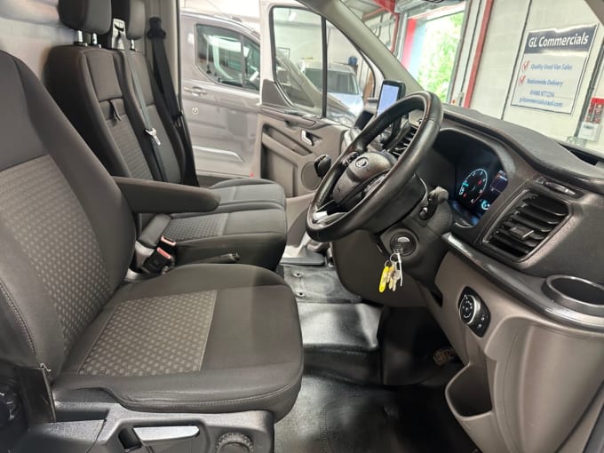 2025 Ford Transit Custom