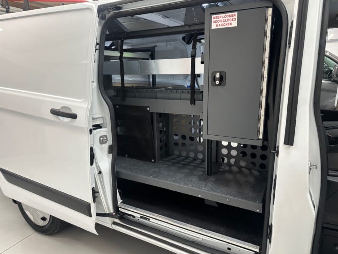 2025 Ford Transit Custom