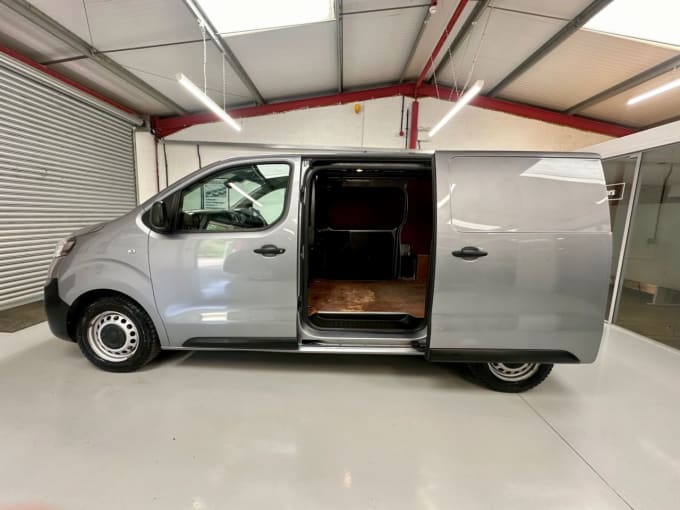 2025 Vauxhall Vivaro