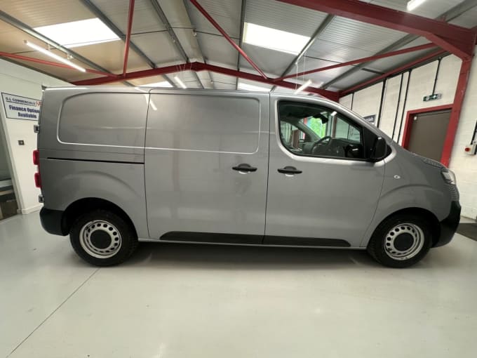 2025 Vauxhall Vivaro