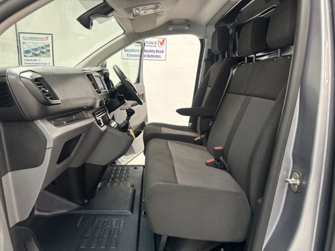 2025 Vauxhall Vivaro