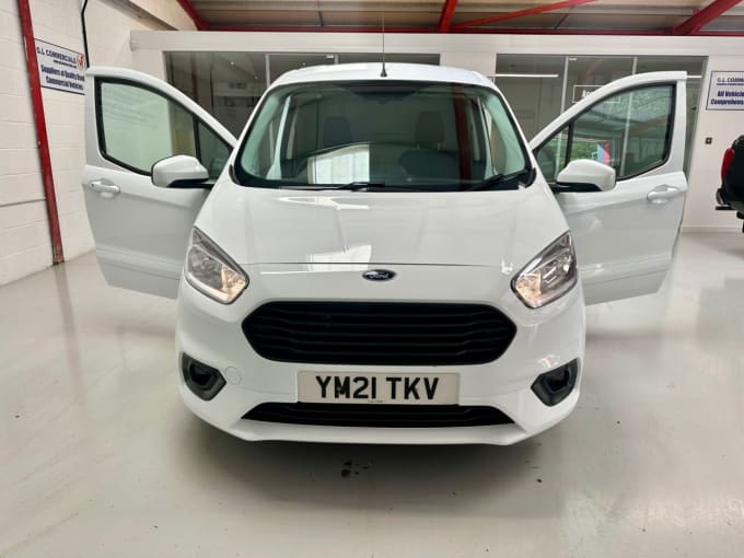 2025 Ford Transit Courier