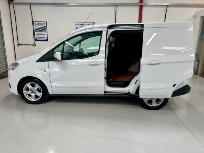 2025 Ford Transit Courier