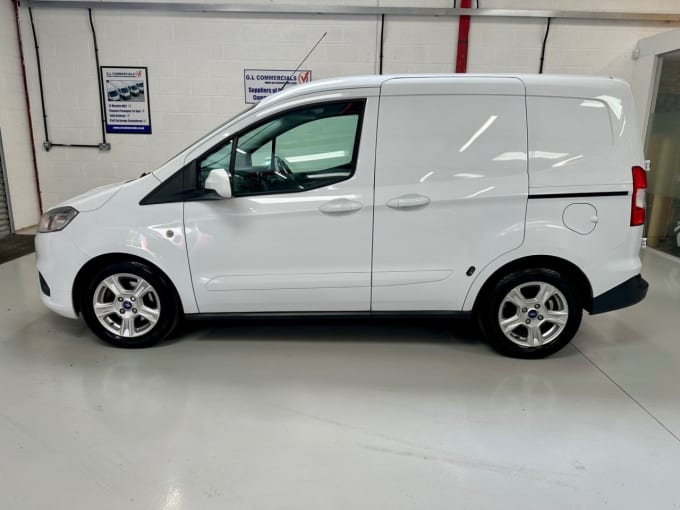 2025 Ford Transit Courier