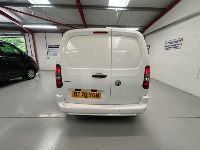 2025 Vauxhall Combo