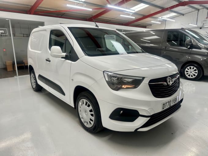2025 Vauxhall Combo
