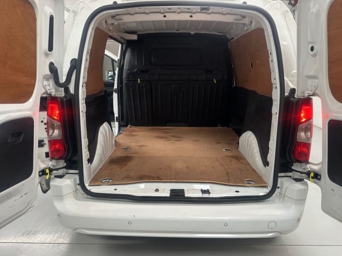 2025 Vauxhall Combo