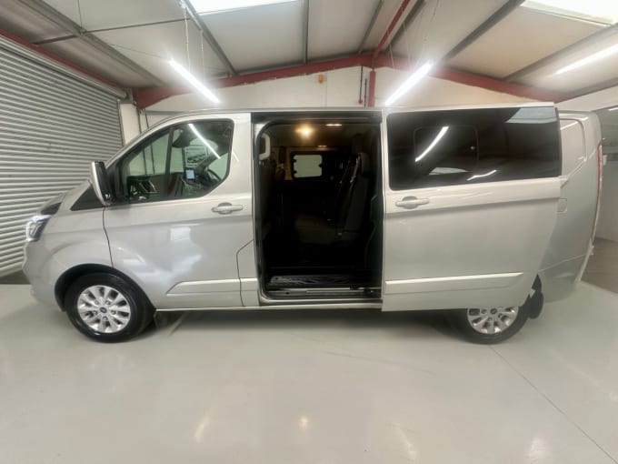 2025 Ford Transit Custom