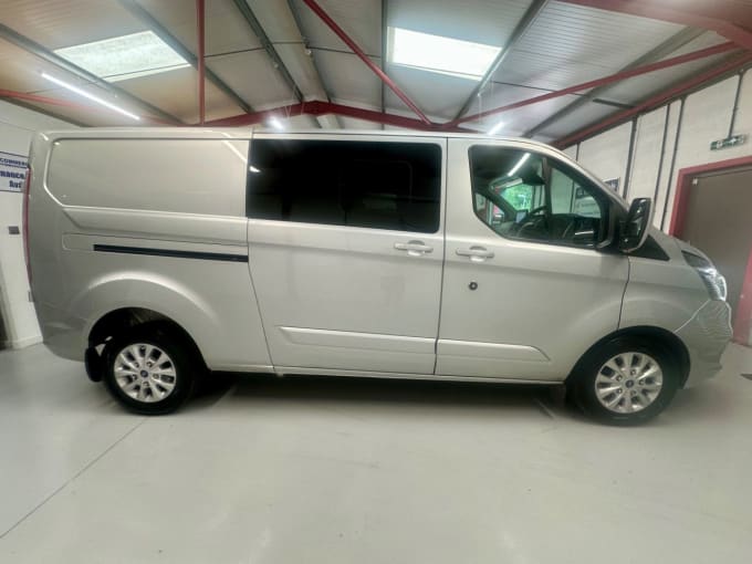2025 Ford Transit Custom