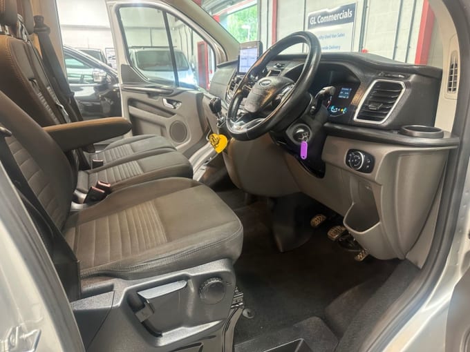 2025 Ford Transit Custom