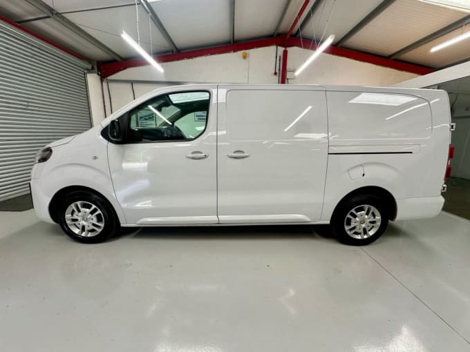 2025 Vauxhall Vivaro