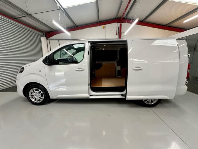 2025 Vauxhall Vivaro
