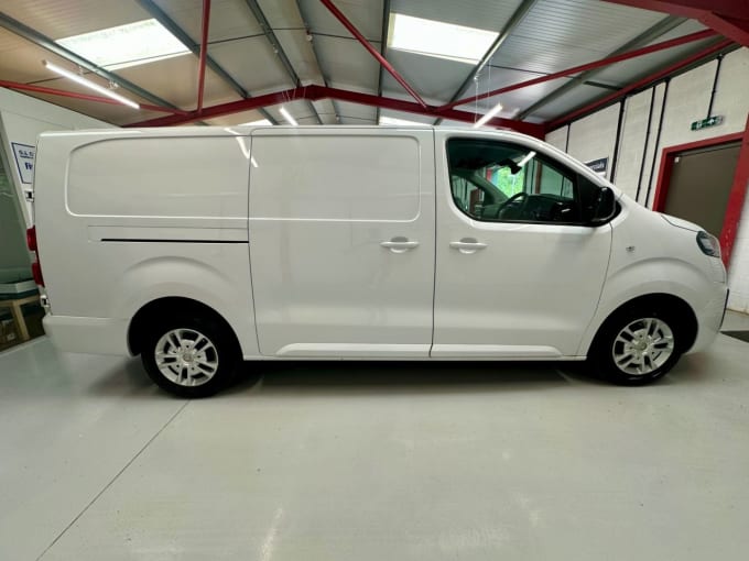 2025 Vauxhall Vivaro