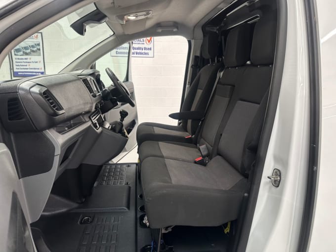 2025 Vauxhall Vivaro