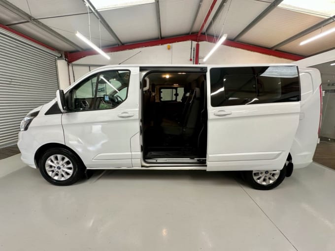 2025 Ford Transit Custom
