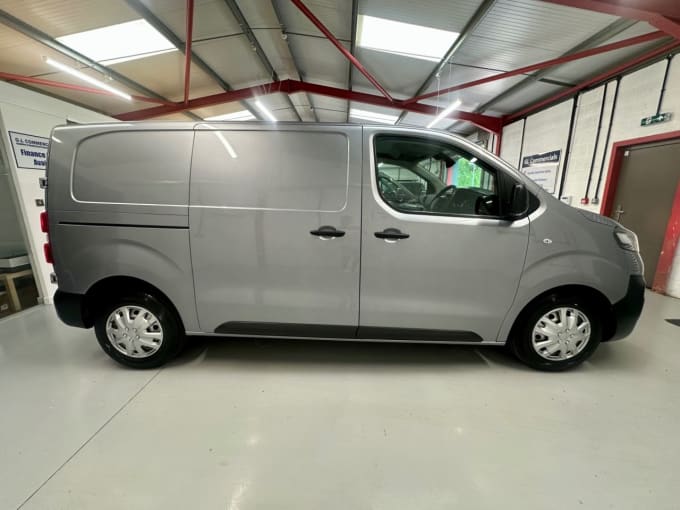 2025 Vauxhall Vivaro
