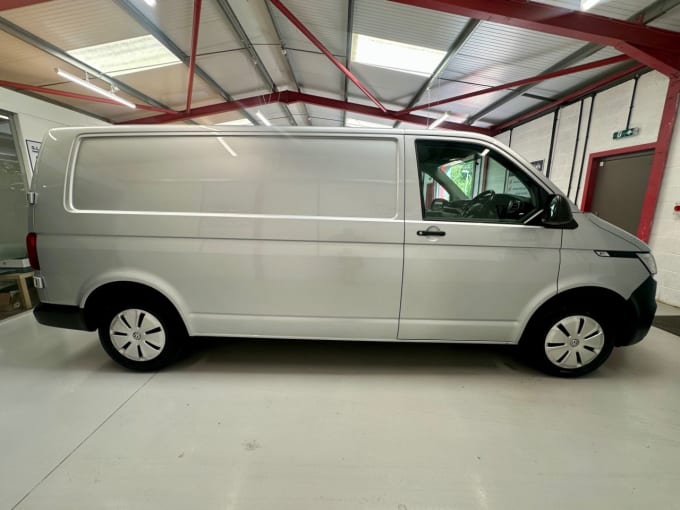 2025 Volkswagen Transporter