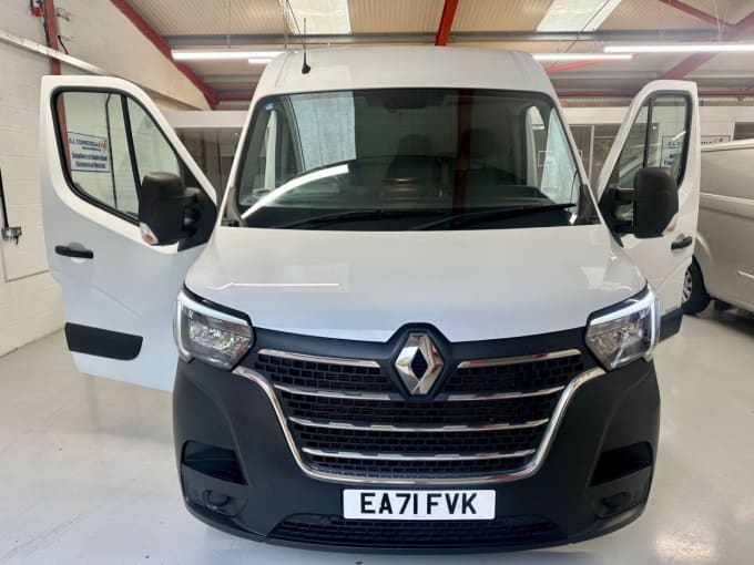 2021 Renault Master