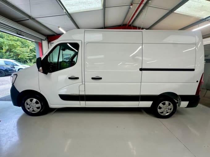 2021 Renault Master