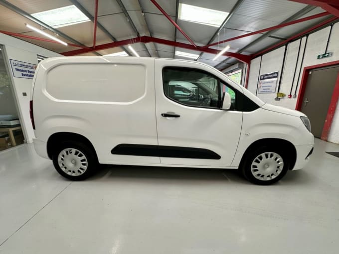 2025 Vauxhall Combo