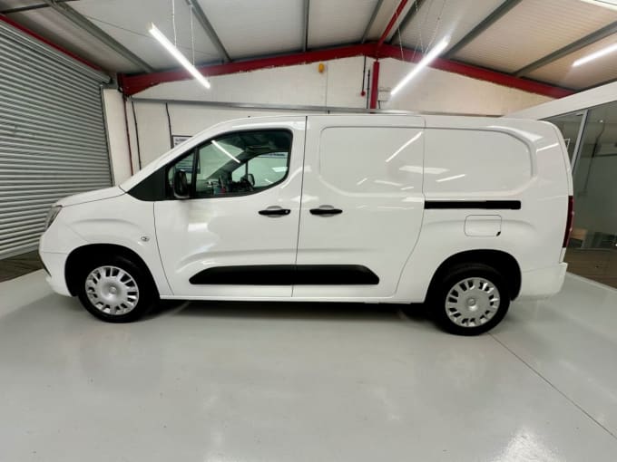 2025 Vauxhall Combo