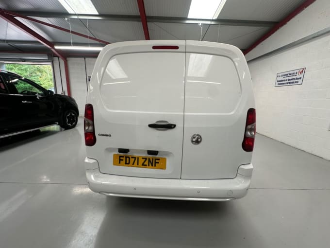 2025 Vauxhall Combo
