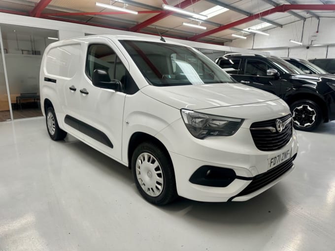 2025 Vauxhall Combo