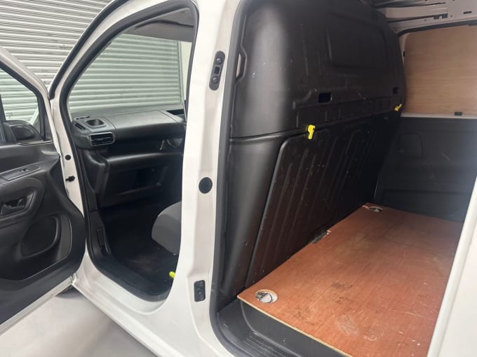 2025 Vauxhall Combo