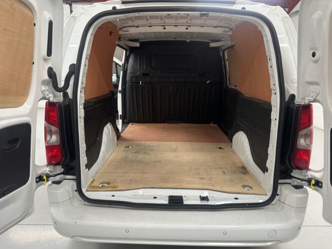 2025 Vauxhall Combo