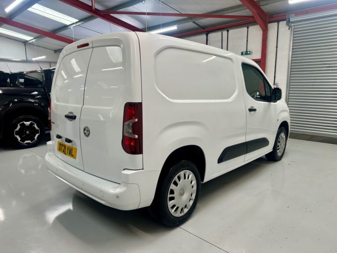 2025 Vauxhall Combo