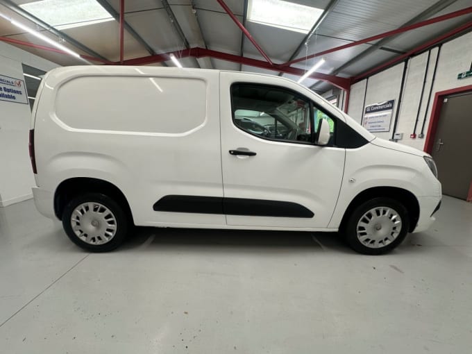 2025 Vauxhall Combo